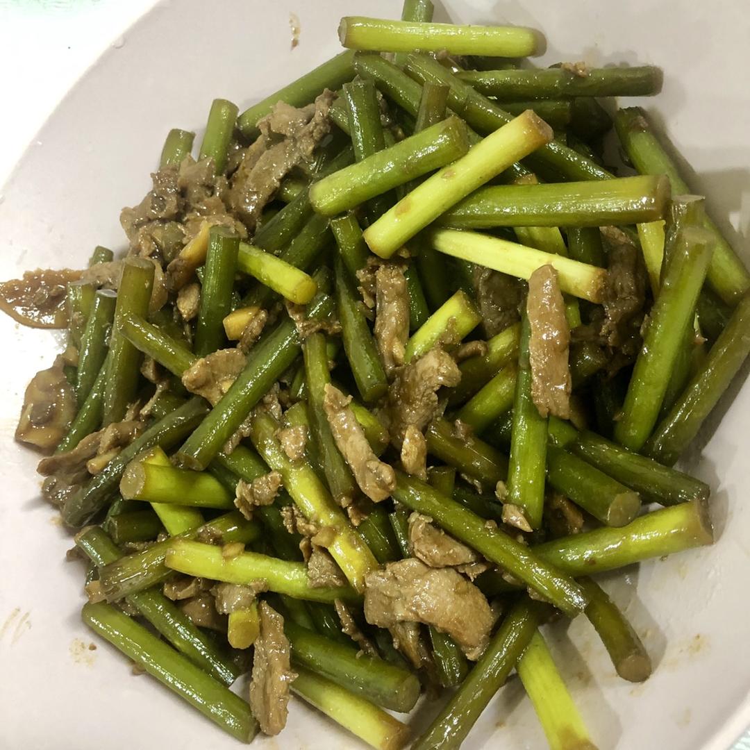 妈妈牌蒜薹炒肉