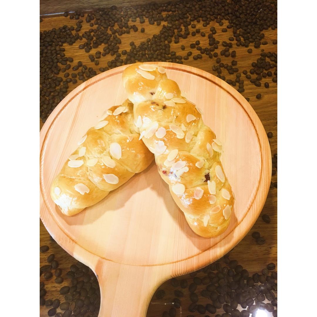 蔓越莓辫子面包