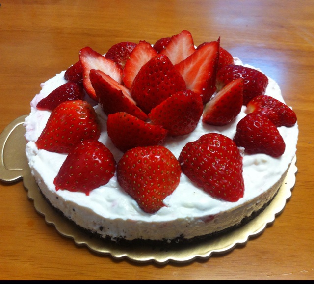 草莓果粒冻芝士蛋糕