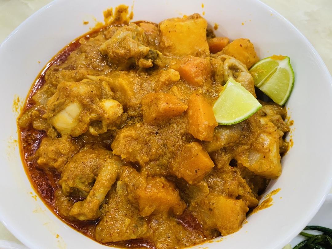 风味浓郁的泰式咖喱鸡