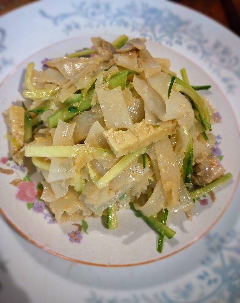 凉皮-家庭自制（告诉你自己做更劲道的秘诀）