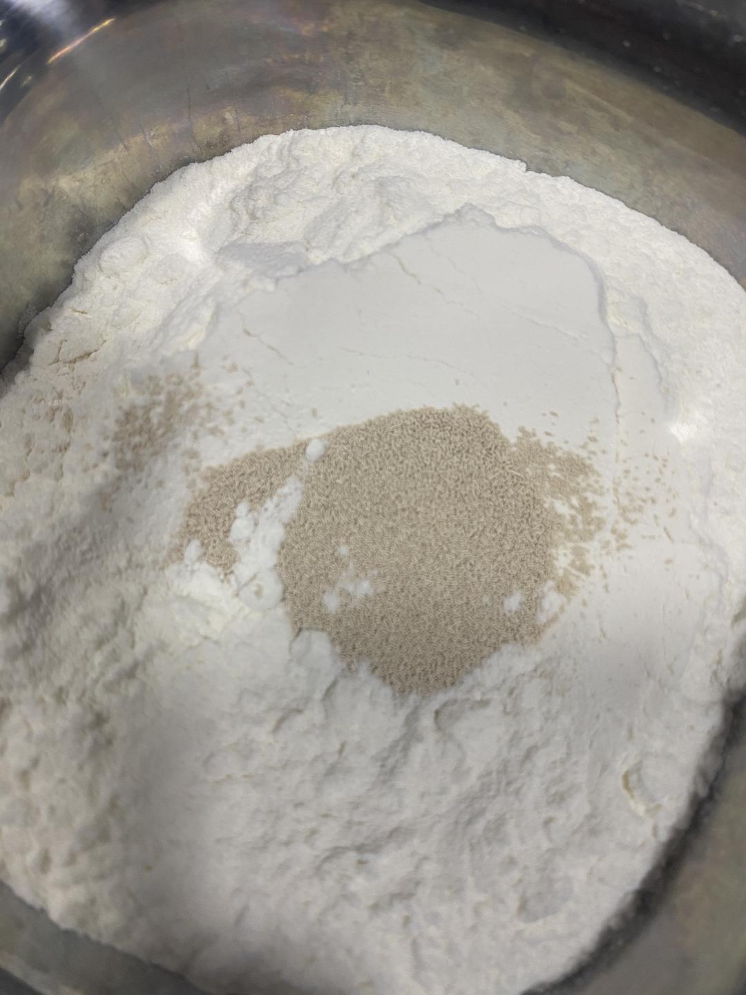 纯奶手撕吐司的做法 步骤1