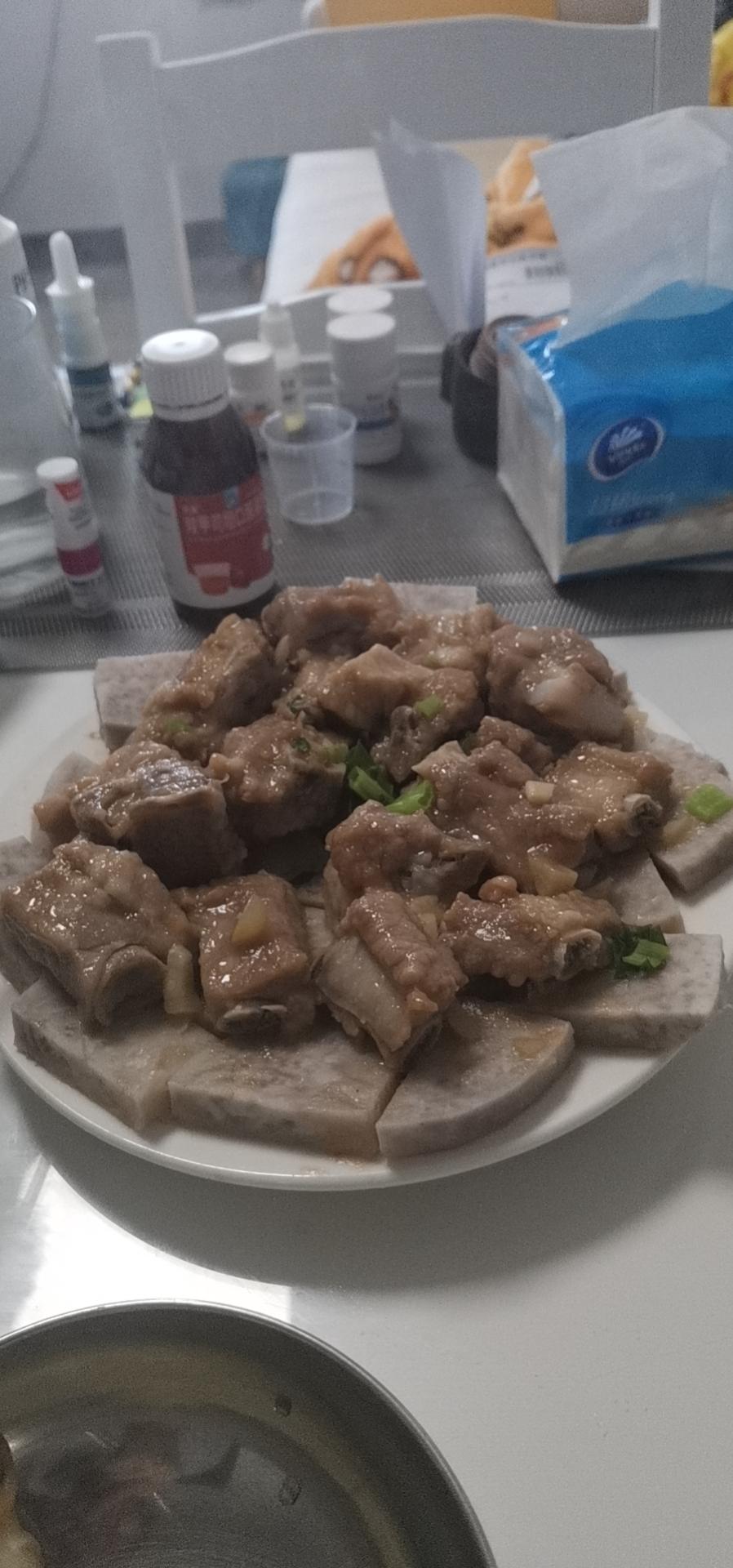 好吃到舔碗的荔浦芋头蒸排骨。