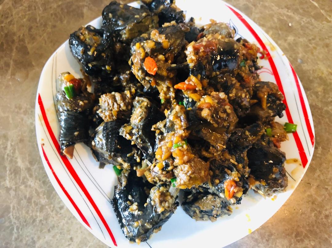 香飘千里之外的姜爆乌鸡，又名麻油鸡，月子鸡