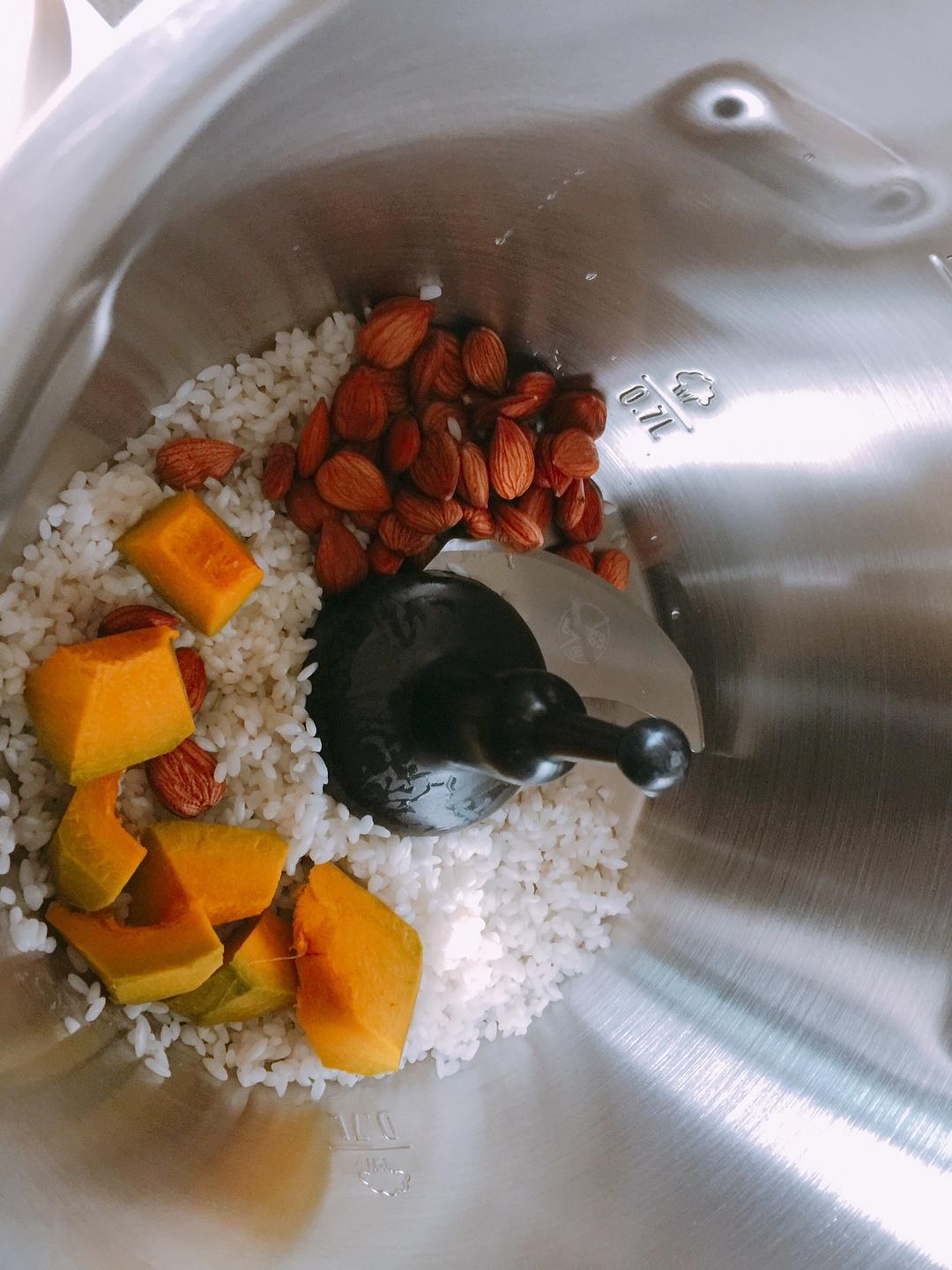 南瓜杏仁米汁（krups）的做法