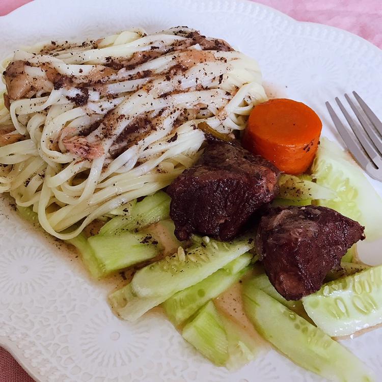 【九阳珐琅铁釜】红酒炖牛肉