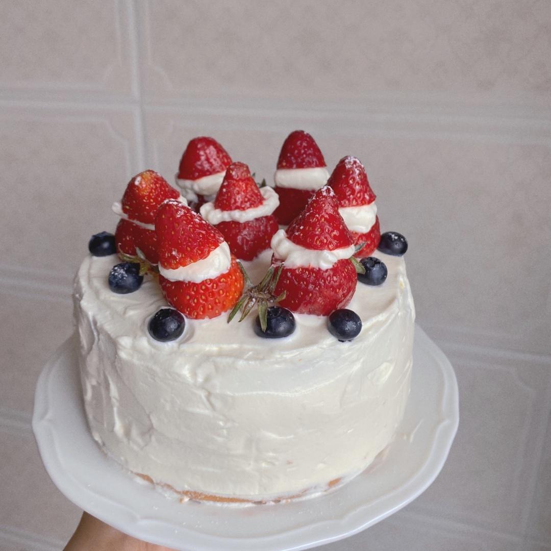 最简单好吃又美腻的草莓奶油蛋糕