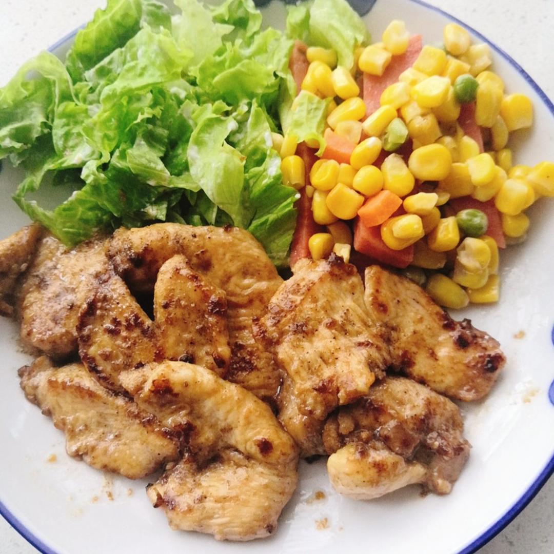 香煎嫩滑鸡胸肉