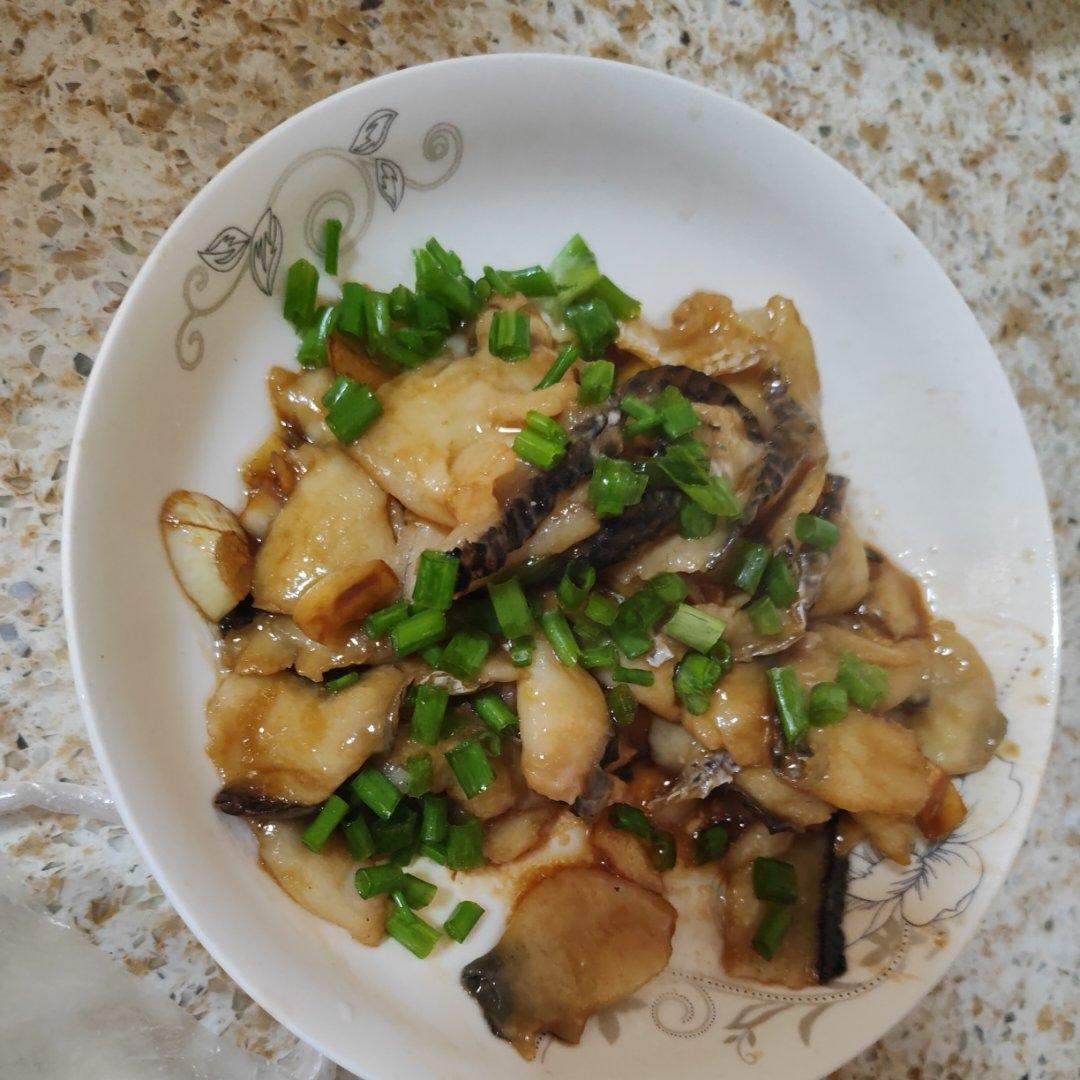 蒜香黑鱼片