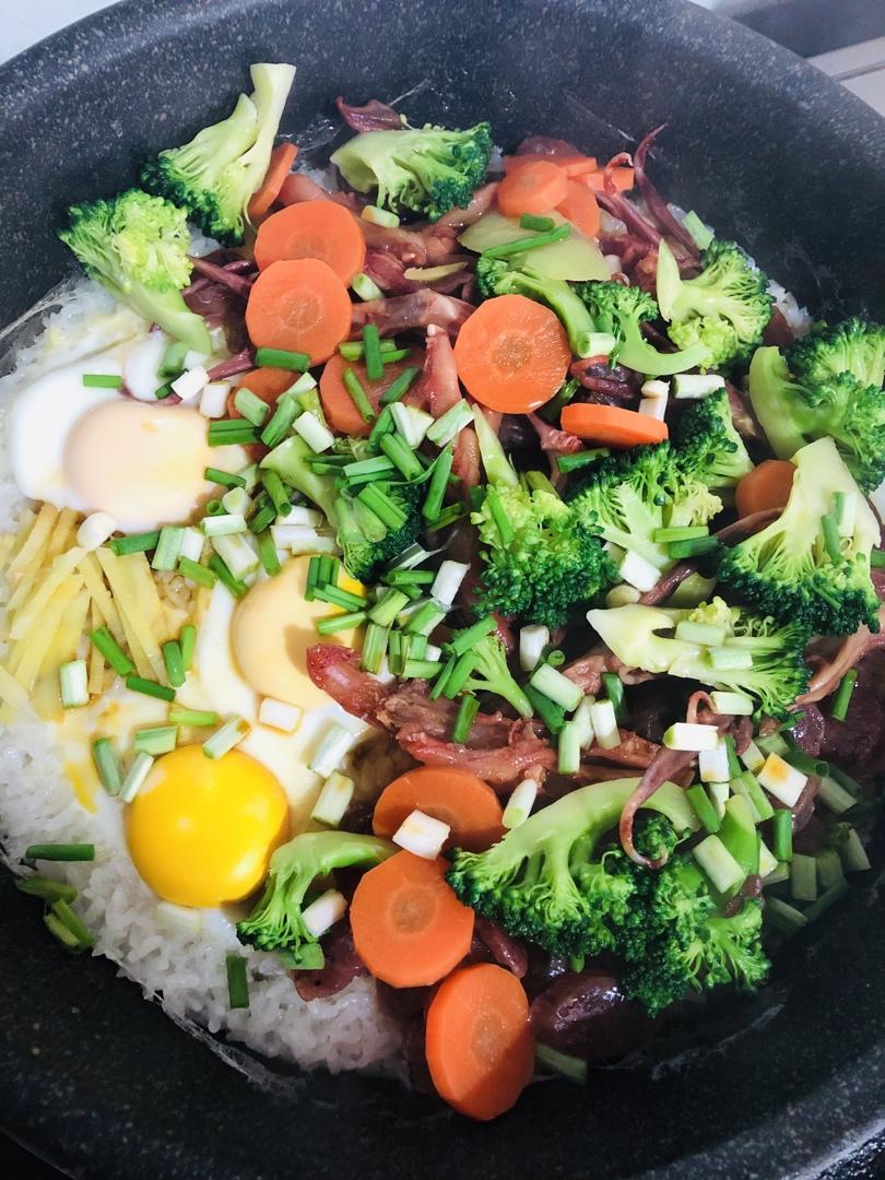 香肠煲仔饭