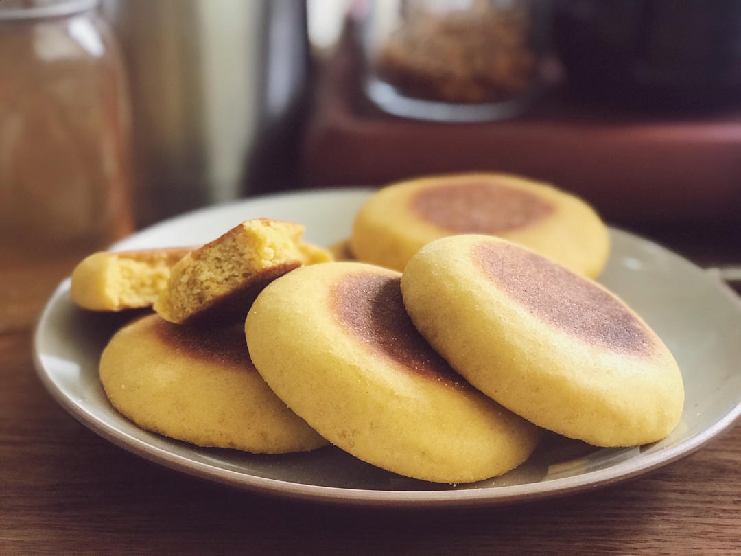 玉米面发面饼                       （口感细腻）