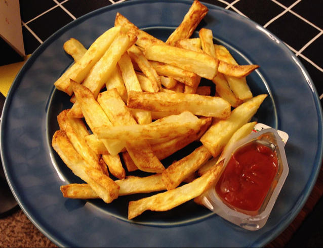 不用油也能炸出香脆好吃的薯条（空气炸锅版）