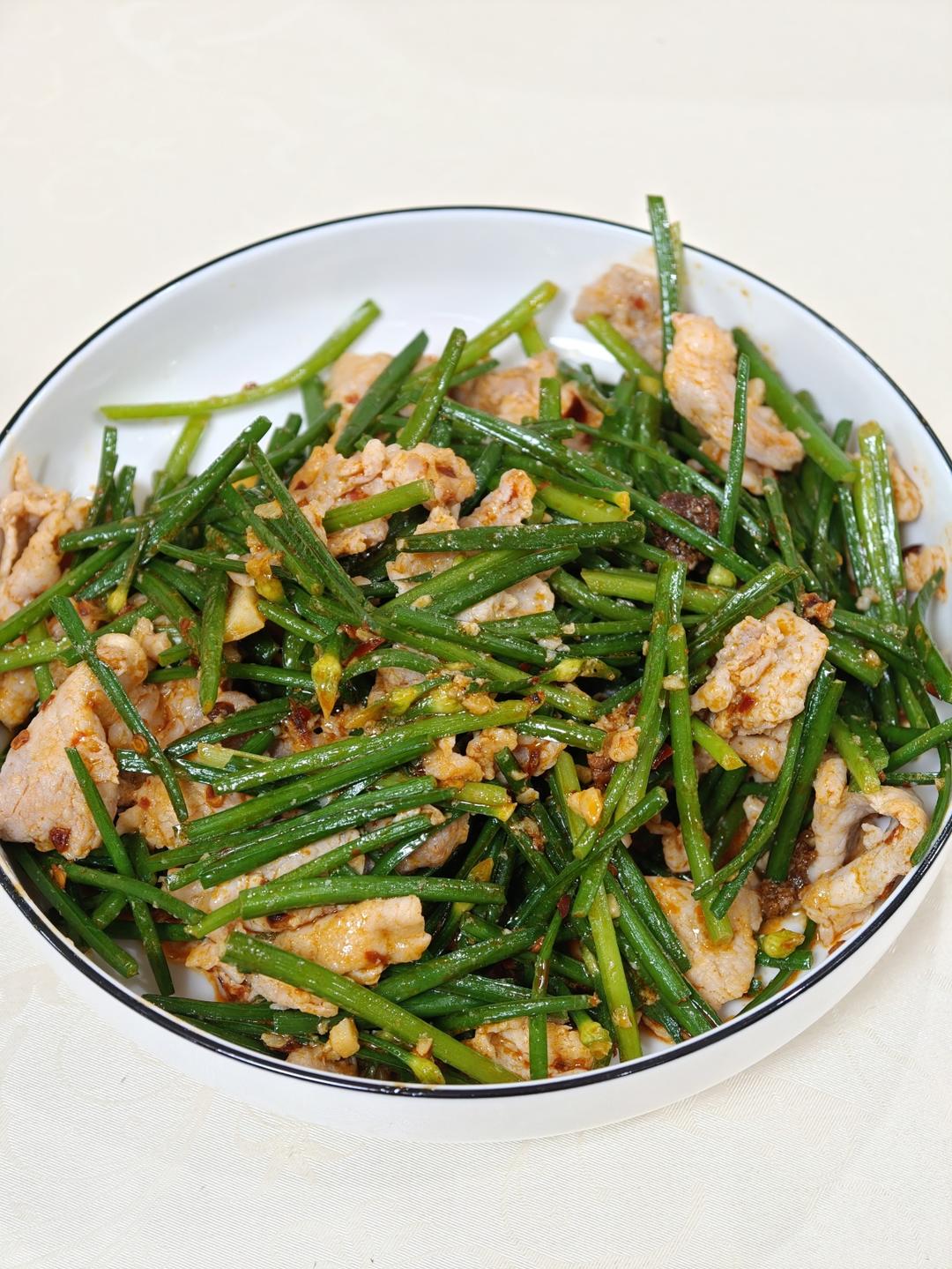 韭菜花炒肉