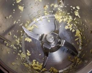 皮蛋煮红苋菜（小美版）的做法 步骤1