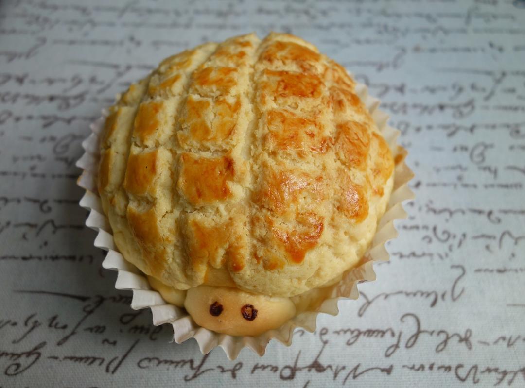 好吃到炸裂的港式菠萝包（附带制作酥皮的小视频）