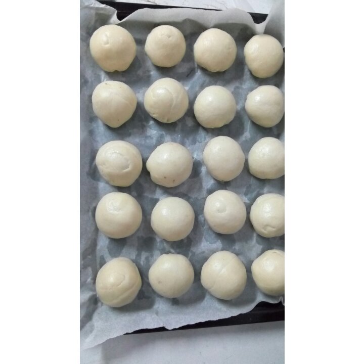 萌得掉渣渣的蛋黄酥