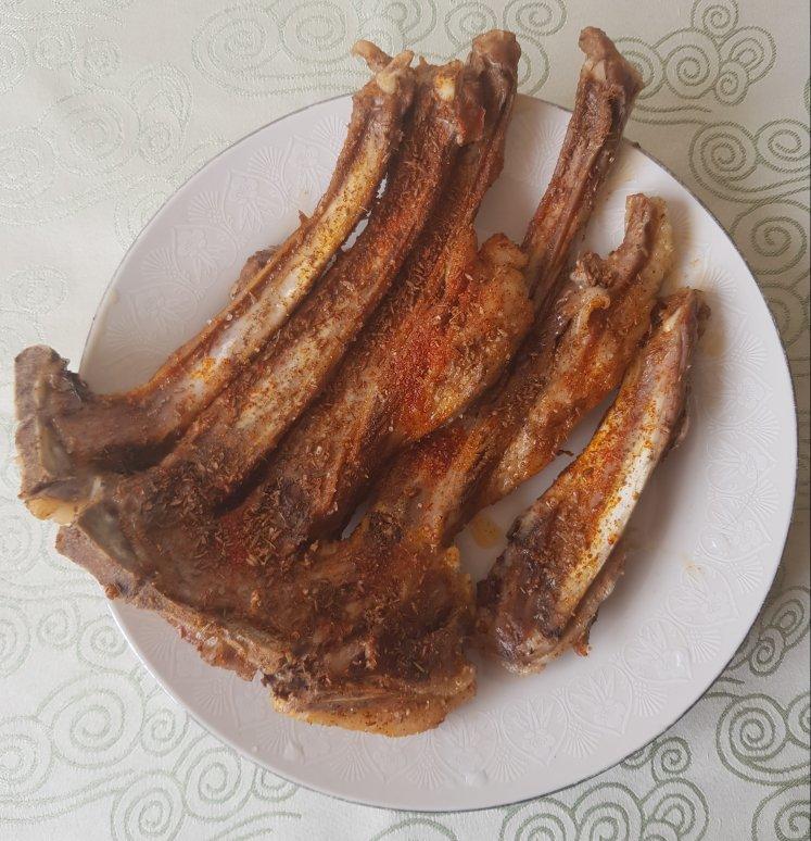羊肉串用家里烤箱烤出明火烧烤的味道！