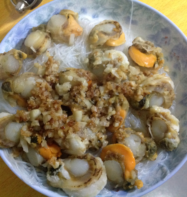 蒜蓉粉丝蒸扇贝