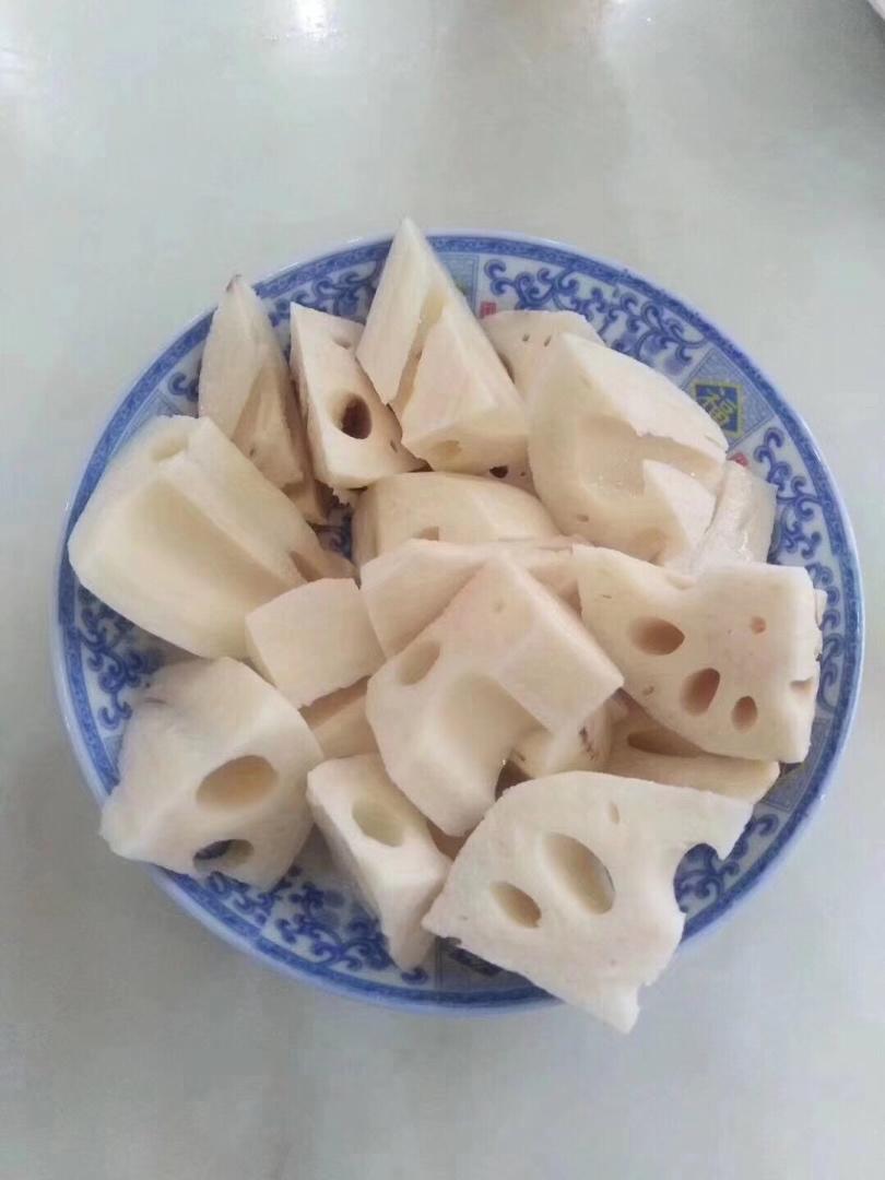 用新鲜杨梅做的杨梅汁