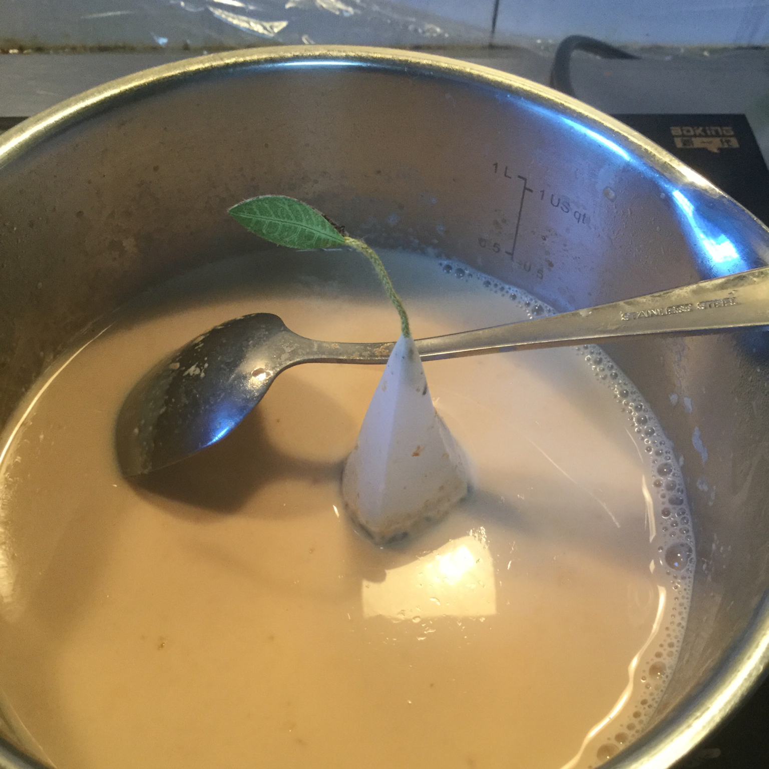 手煮奶茶