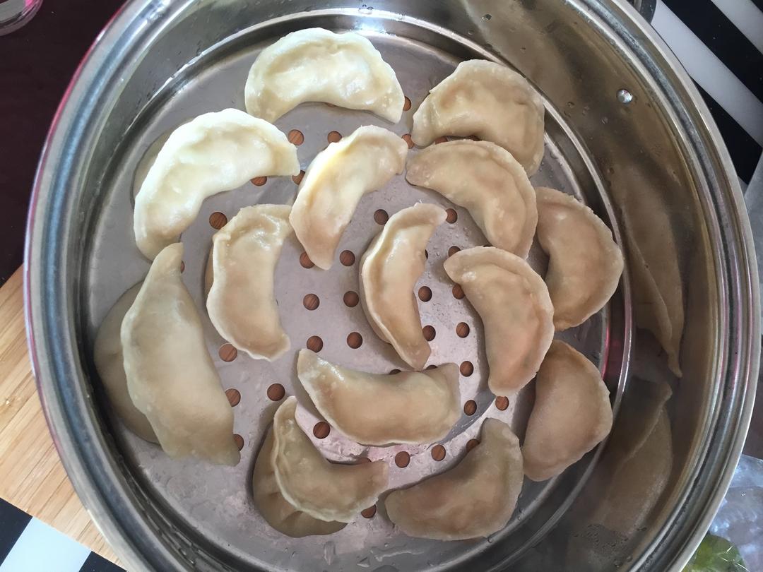 独门鸡肉西葫芦蒸饺的做法