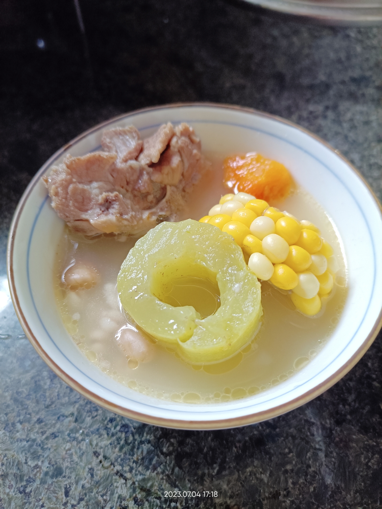 白瓜猪骨汤的做法