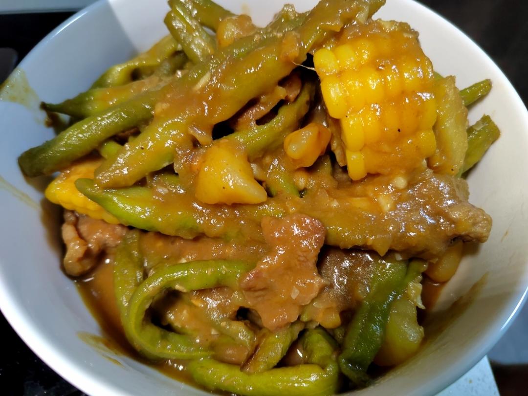 五花肉炖芸豆土豆 Pork Belly with B&P