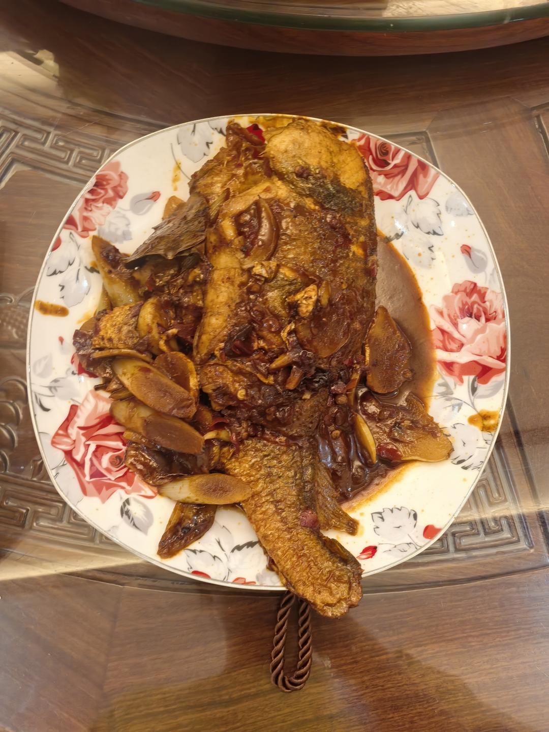 私房红烧黄花鱼，边吃边想念~