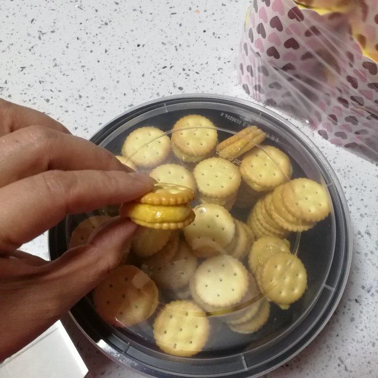 咸蛋黄牛扎饼干