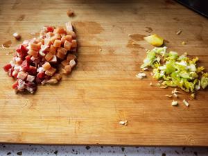 茄子肉丁打卤面  适合四季的面的做法 步骤2