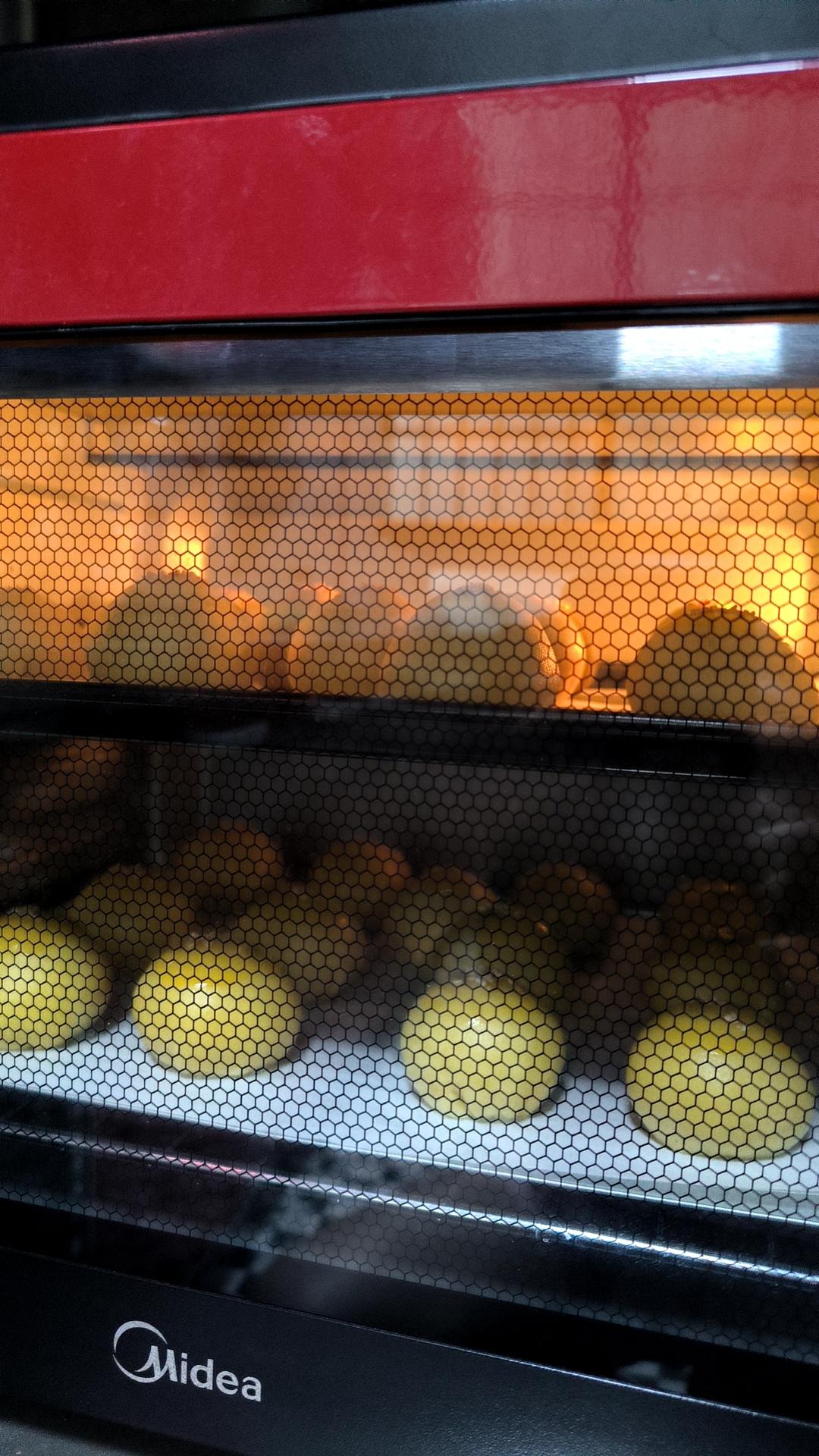 蛋黄酥酥酥（超级奶香黄油版）