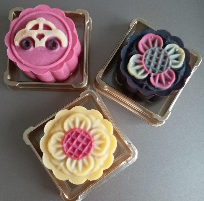 彩色桃山皮月饼