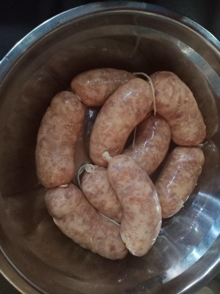 自制台湾台式风味香肠烤肠（+灌肠技巧视频）