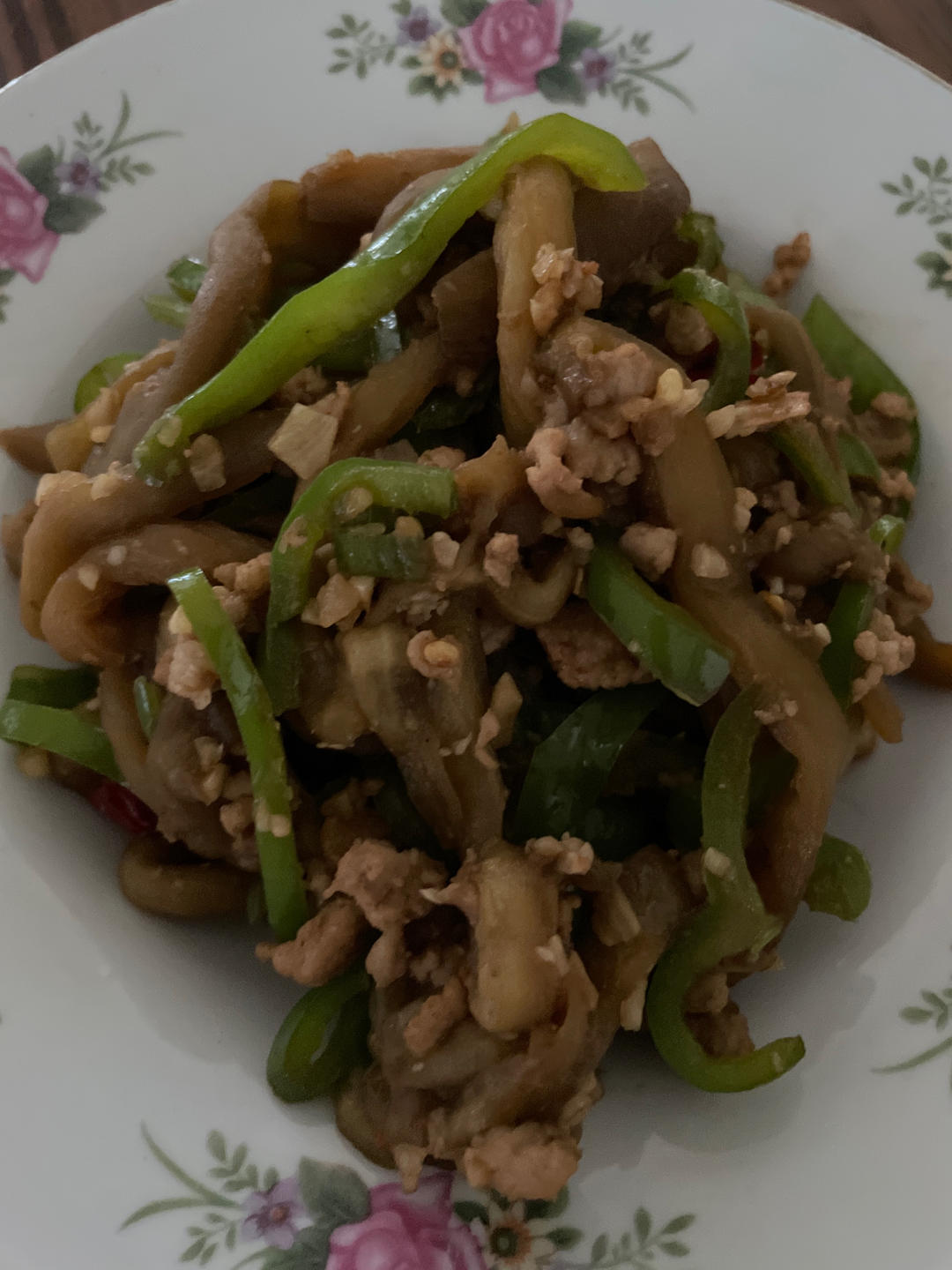 不费油❗不变色❗好吃下饭的青椒炒茄子