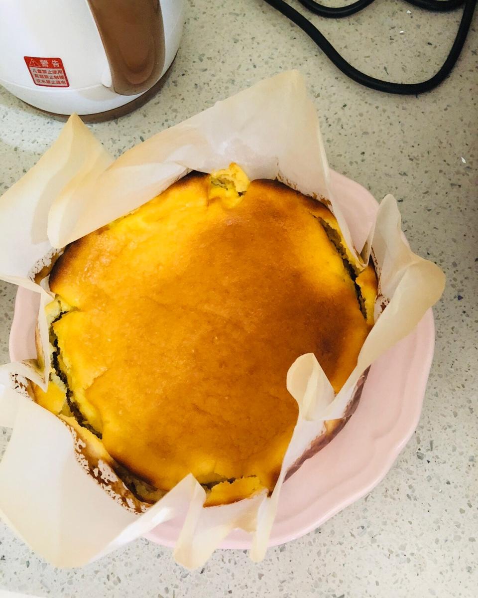 巴斯克式烤芝士蛋糕[超简单][搬运]