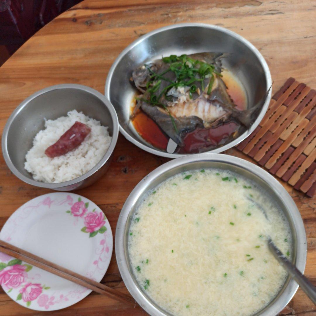 一碗漂亮又鲜嫩无比的基础蛋花汤