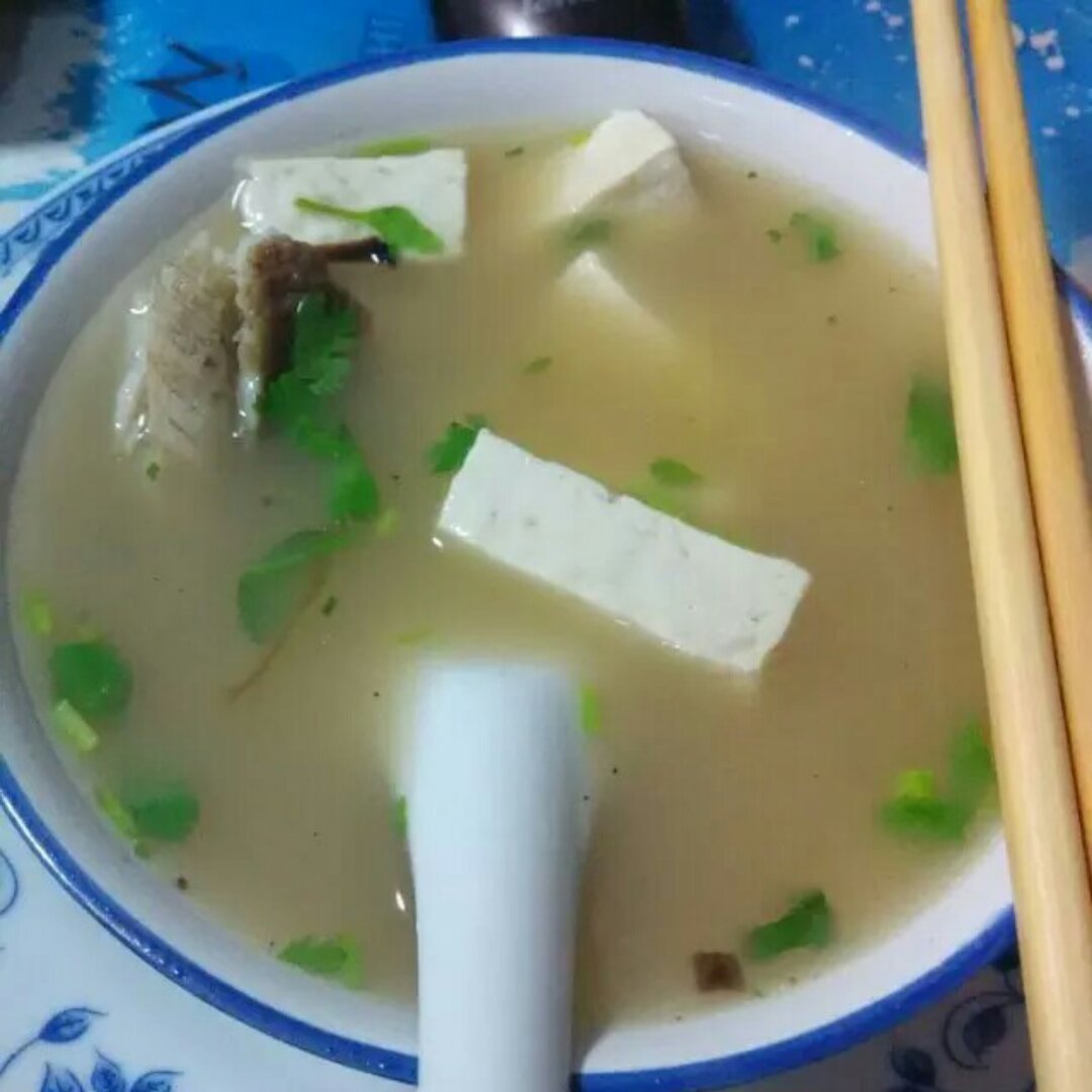 鲫鱼豆腐汤