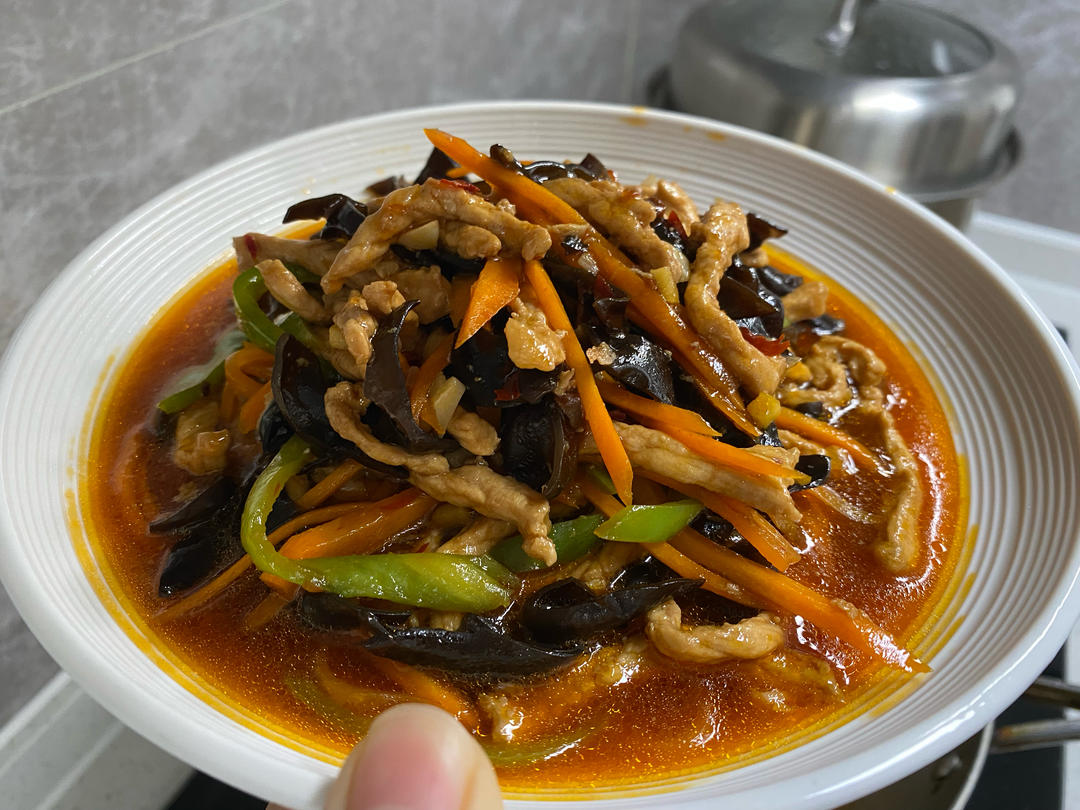 鱼香肉丝- 东北菜