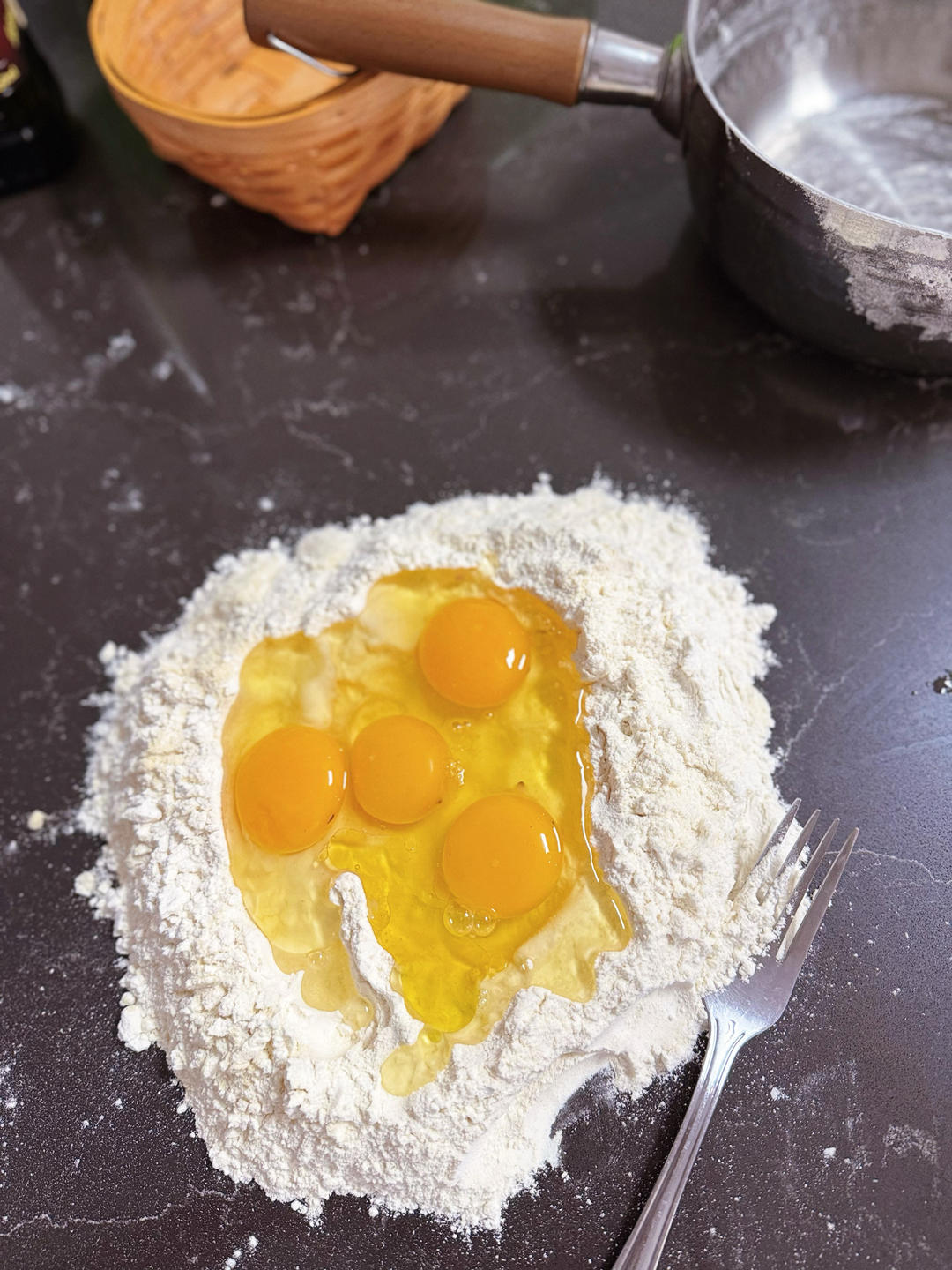 自制鸡蛋意大利面 Homemade Pasta