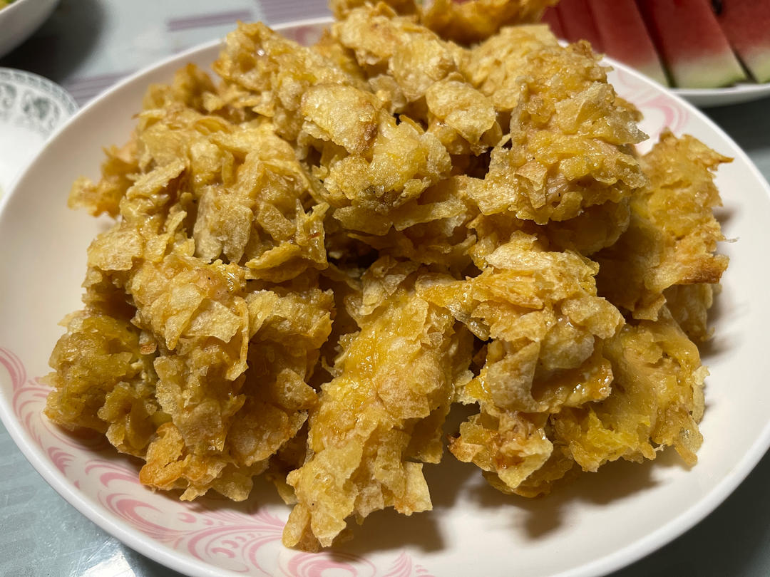 洋葱乳酪薯片炸鸡