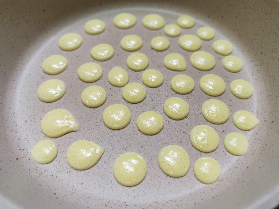 入口即化的蛋黄溶豆（附平底锅版）  宝宝辅食食谱