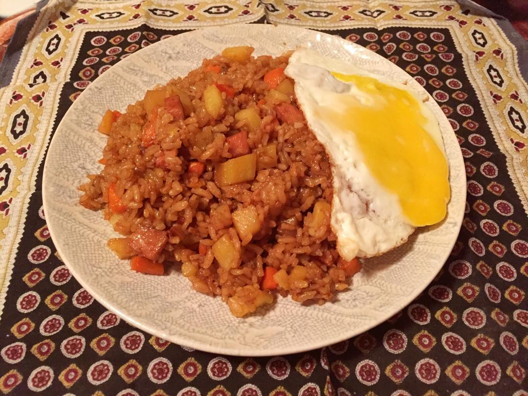 土豆焖饭（电饭锅版）