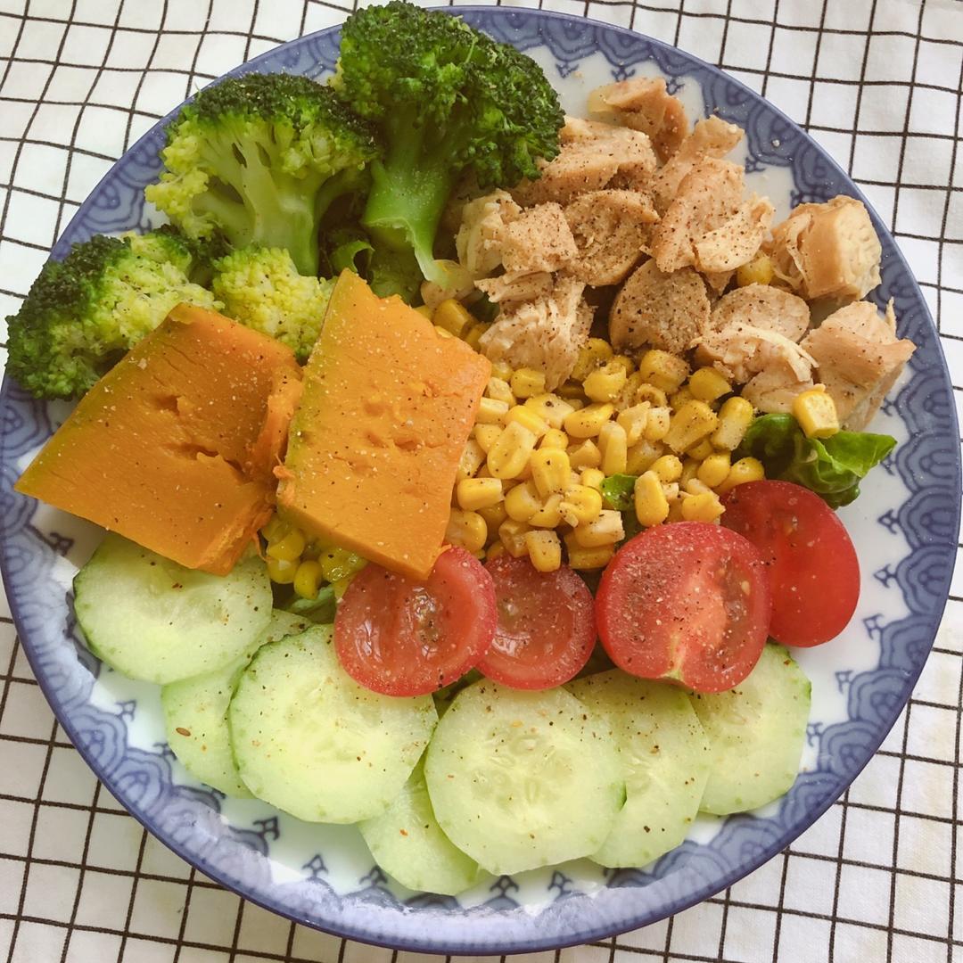 高蛋白美味低脂高颜值鸡胸肉蔬菜沙拉（超详细视频）