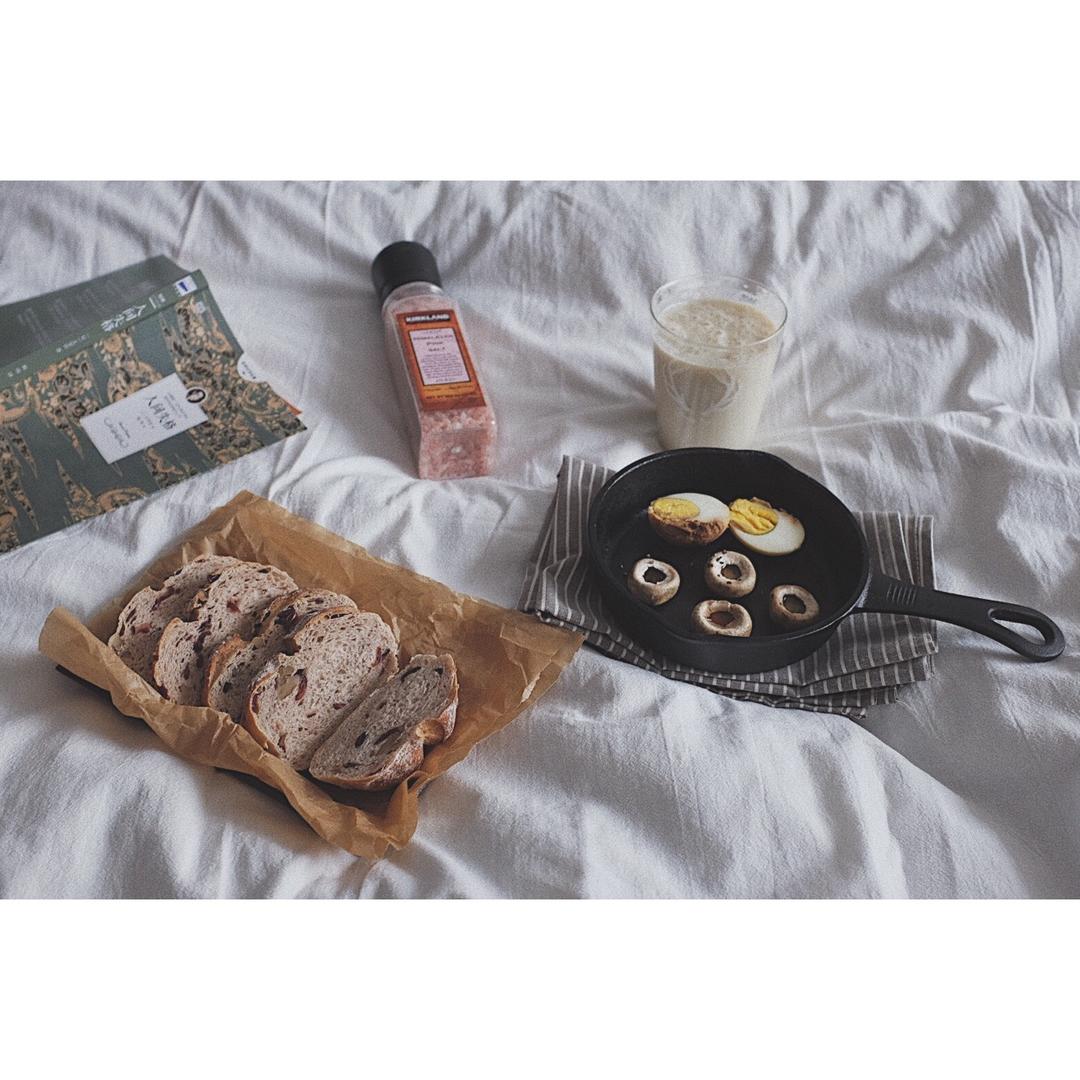 朝食