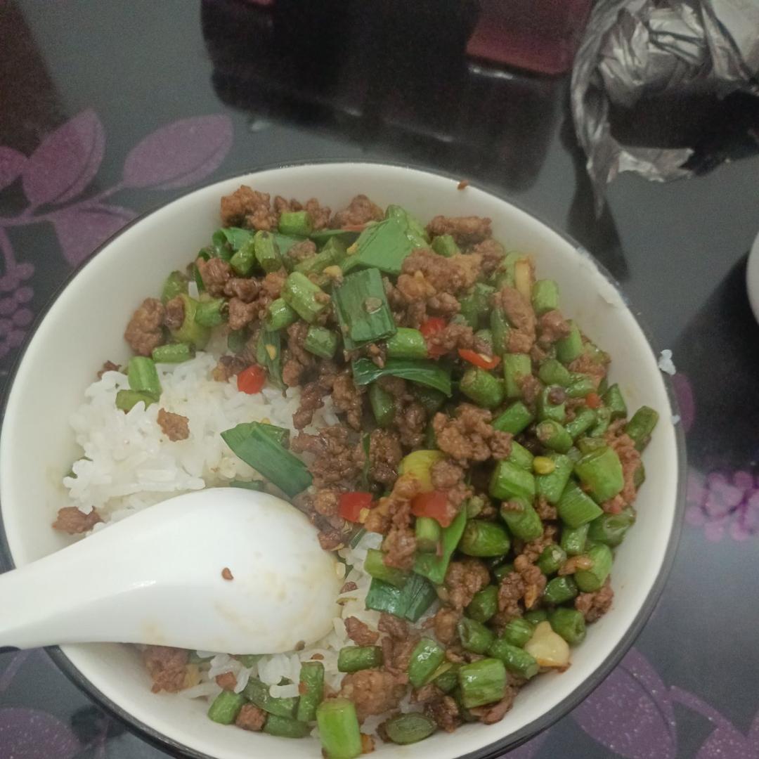 肉沫豆角下饭菜