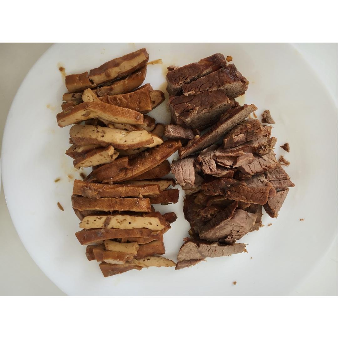 卤牛肉