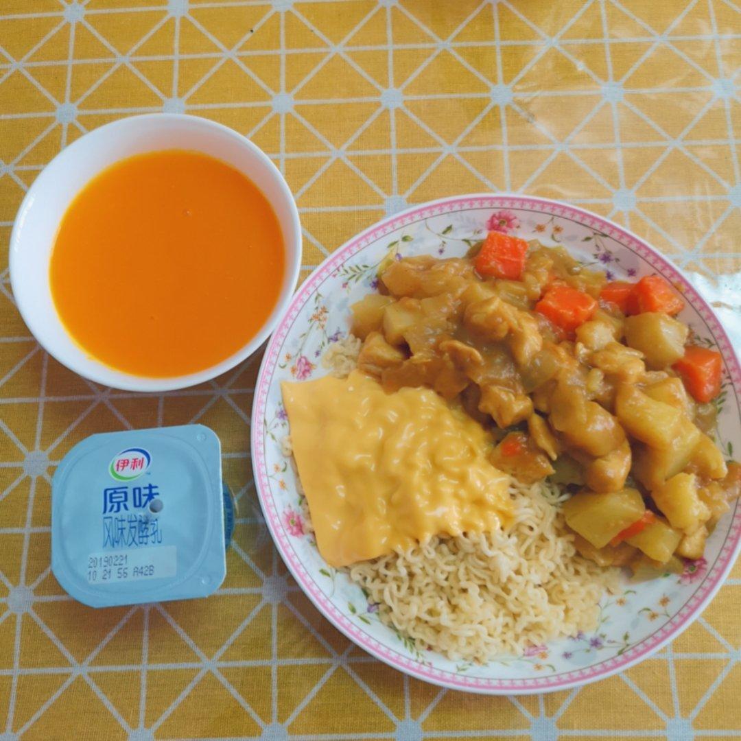 咖喱鸡块饭