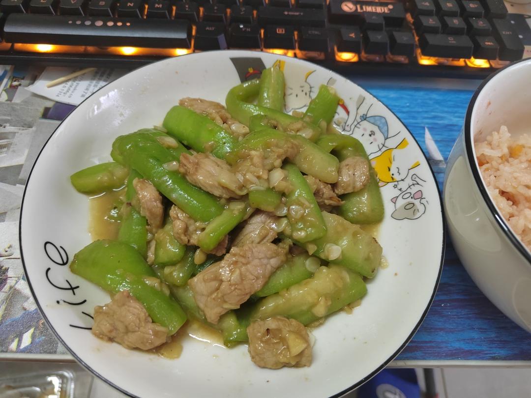 教你在家做丝瓜最好吃的做法，简单又营养，想不好吃都难