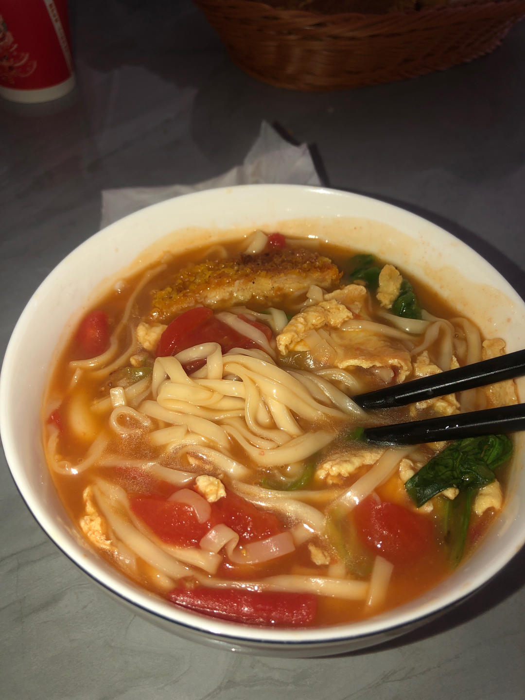 汤都要喝光的西红柿鸡蛋面