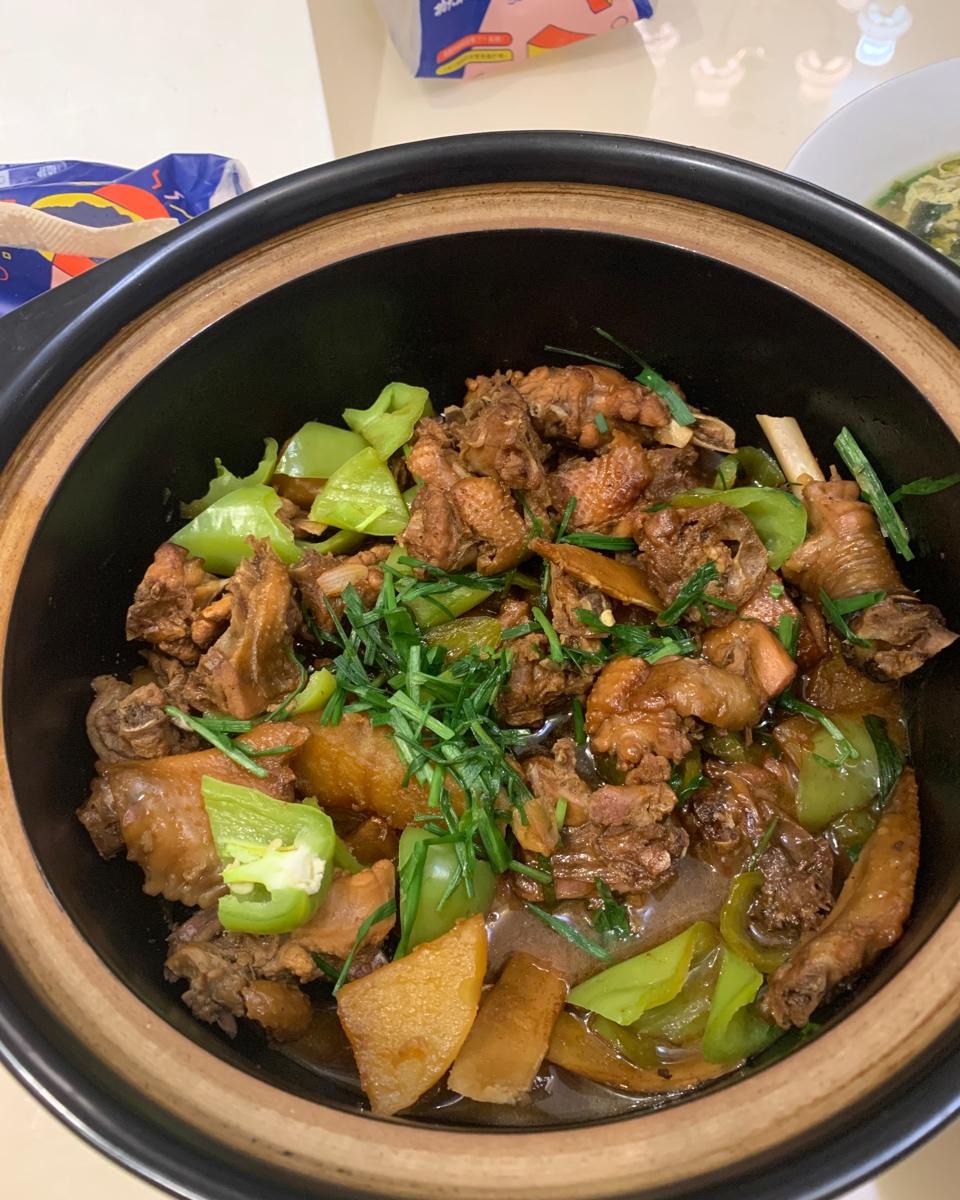 红烧土豆炖鸡块（鸡腿）